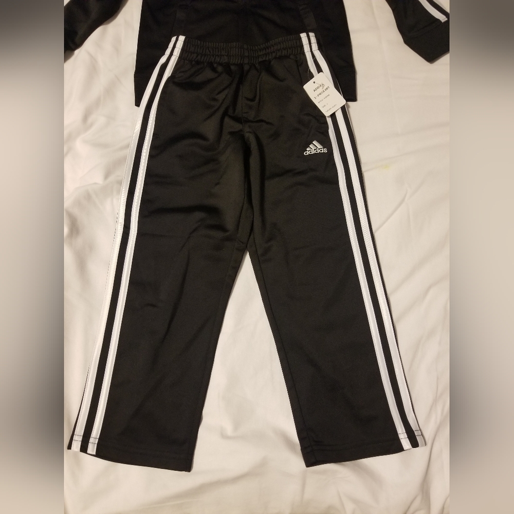 NWT Adidas Tracksuit Size 5 Color Black/White - Picture 4 of 12